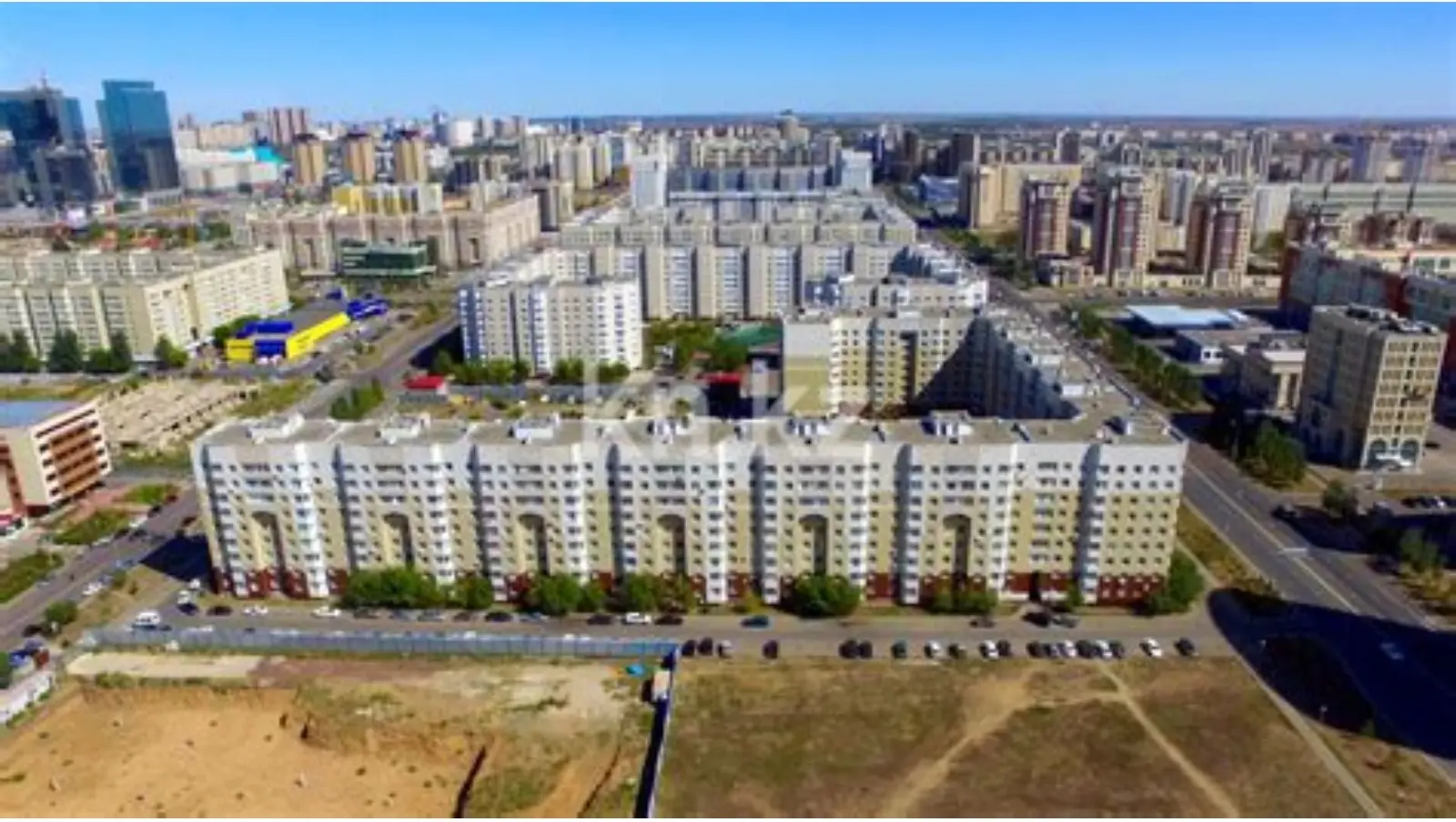 Массив новых жилых корпусов одного жилого комплекса