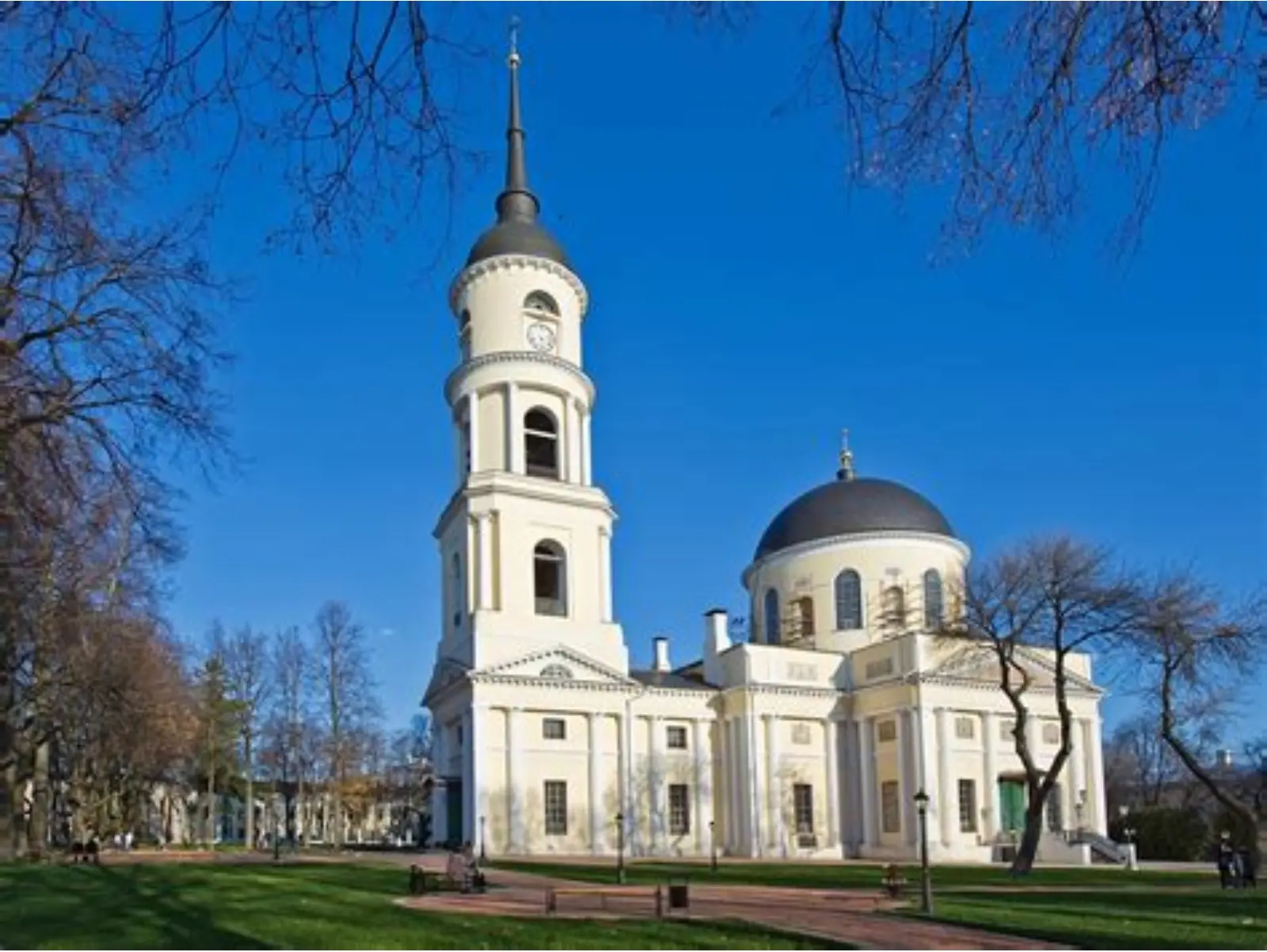 Купола православного кафедрального собора