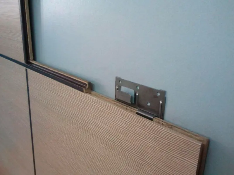 Монтаж стеновых панелей